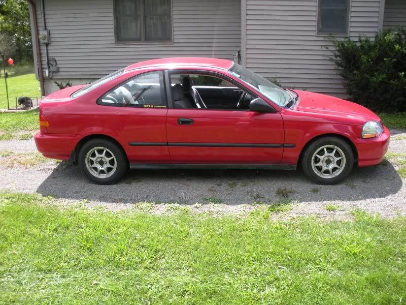 http://i112.photobucket.com/albums/n167/CeeReX/My%20Cars/CivicHX.jpg