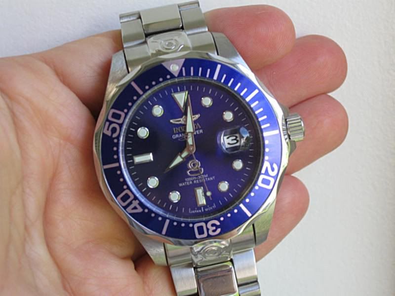 Invicta 3045