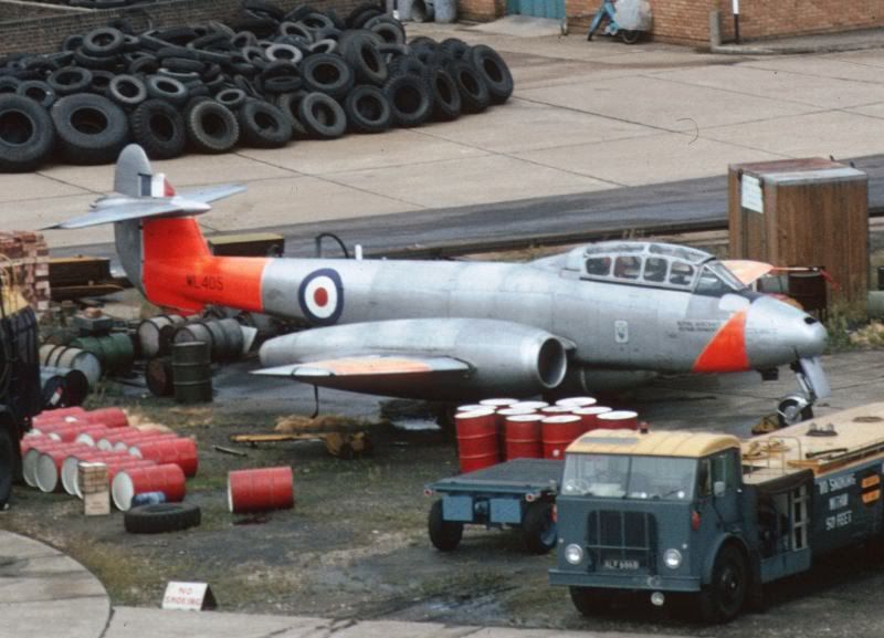 http://i112.photobucket.com/albums/n184/Amoskeeto/WL405MeteorT7RAEFarnborough10SEP70A.jpg