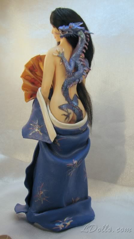 Изделие - кукла гейша с татуировкой дракон.