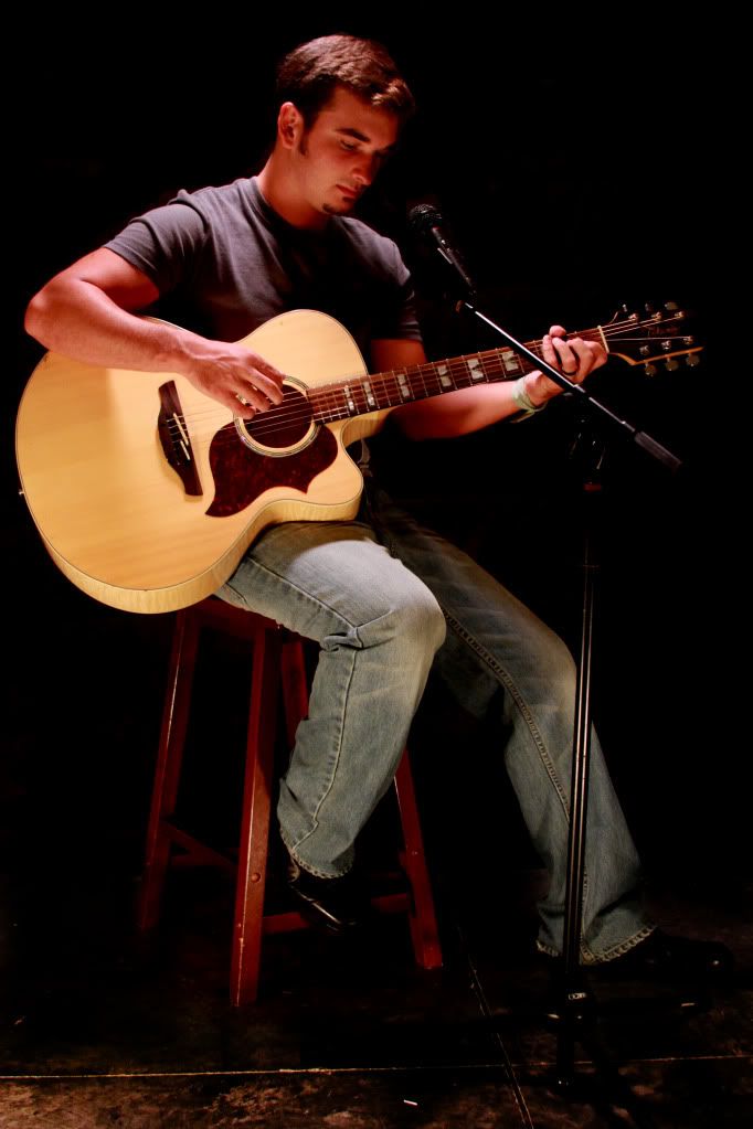 IMAGE: http://i112.photobucket.com/albums/n188/Chefhood81/Trevor5.jpg